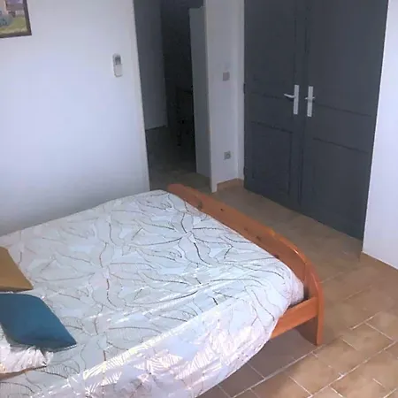 Au Mimosa - D'hote Le Laurier Bed & Breakfast